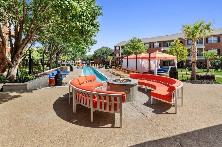 Chapel Hill | Firepit