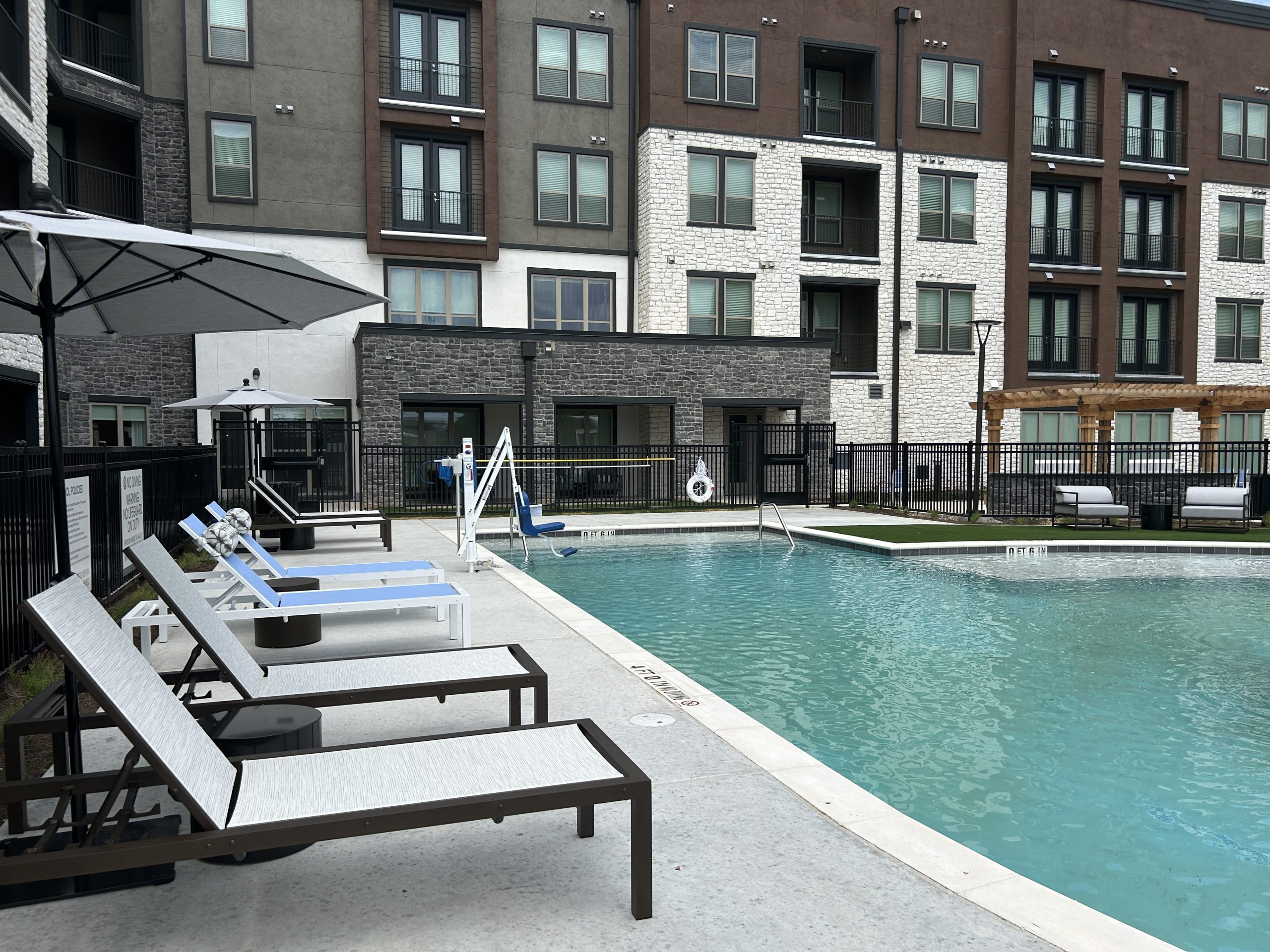 Cedar Ridge Terrace | Pool
